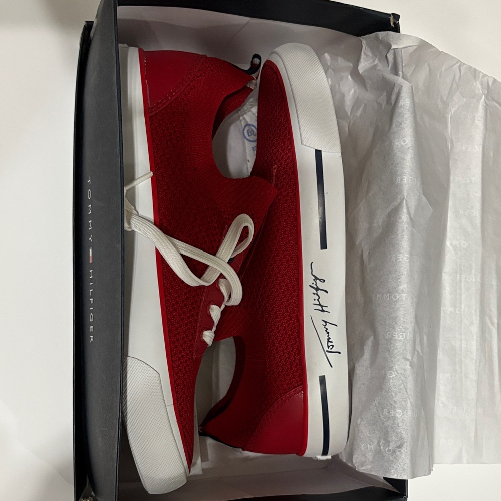 Tommy Hilfiger Red Wonen's Sneakers